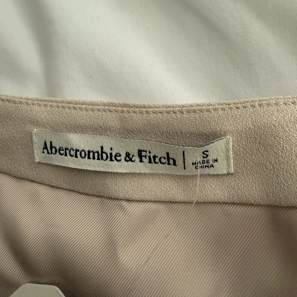 Abercrombie & Fitch Tan Button Vest - Picture 4 of 4